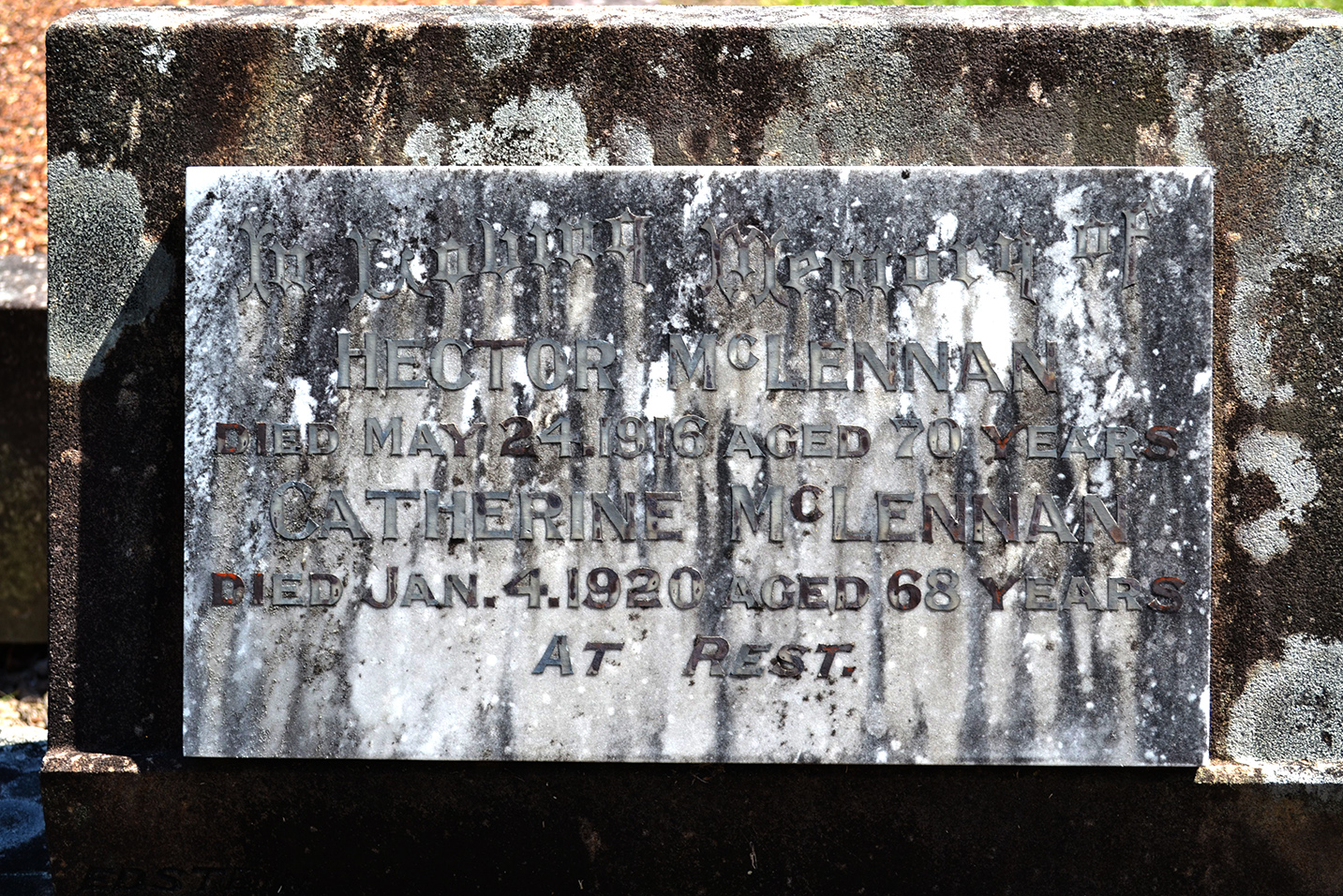 Photo of headstones/Hector McLennan d1916 hdstn Laurieton cem